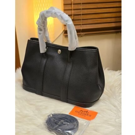 BLACK HAND BAG